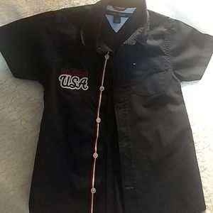 Kid Tommy Hilfiger short sleeve shirt.